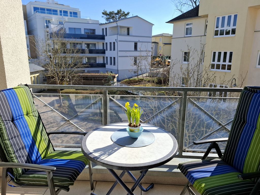 Ferienwohnung 1.2.11 Inselstrand - möblierter Balkon