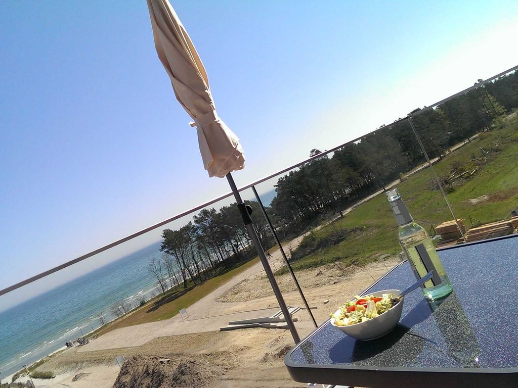 Blick vom Balkon auf die Ostsee