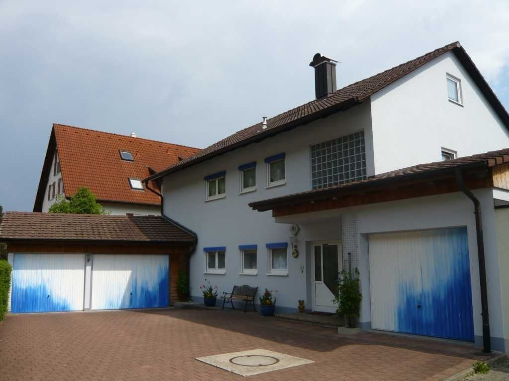 Au­ßen­an­sicht - Nord (Ferienwohnung im obersten Stockwerk)