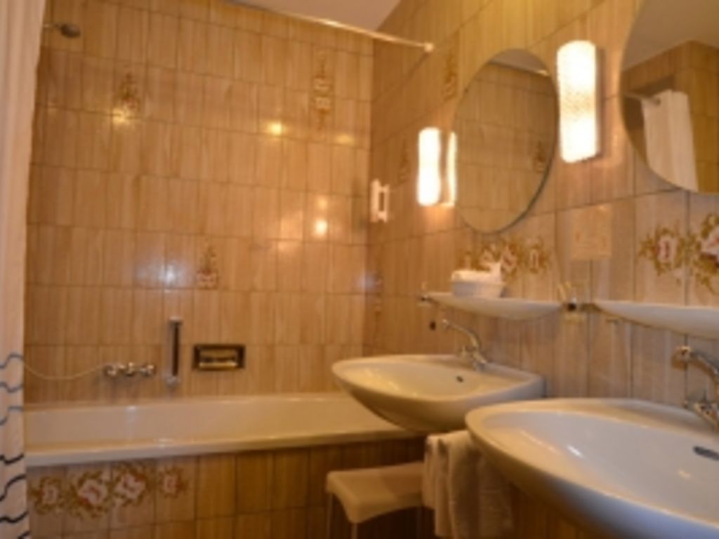 Hotel Hohenried im Rosengarten Lei Zhang