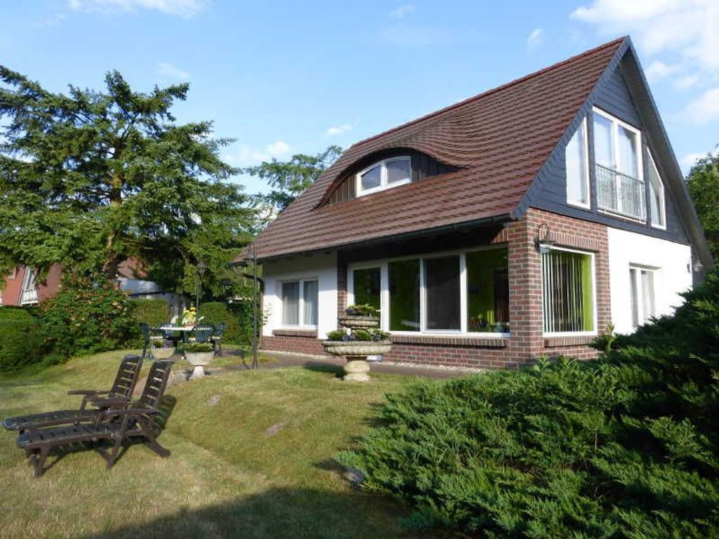 Ferienhaus am Wasser (64534)