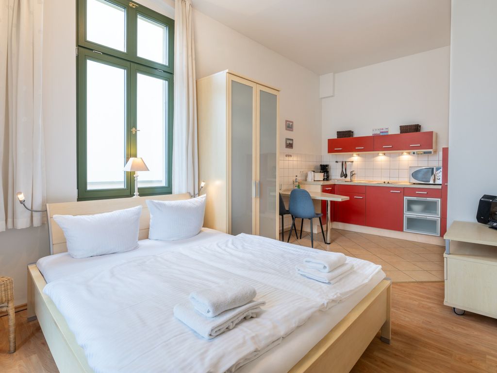 Schlafzimmer/Offene Küche