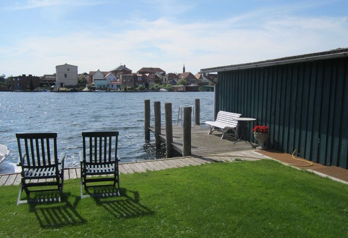 ruhig gelegene Ferienwohnung mit direktem Seezugang