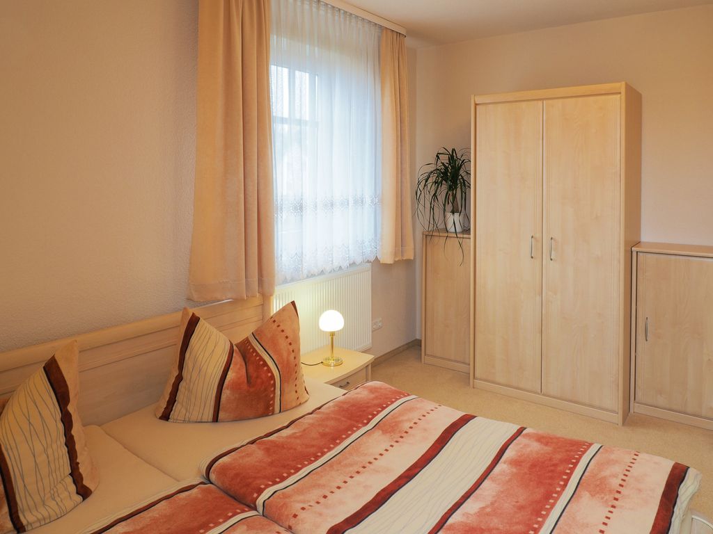 1. Schlafzimmer
