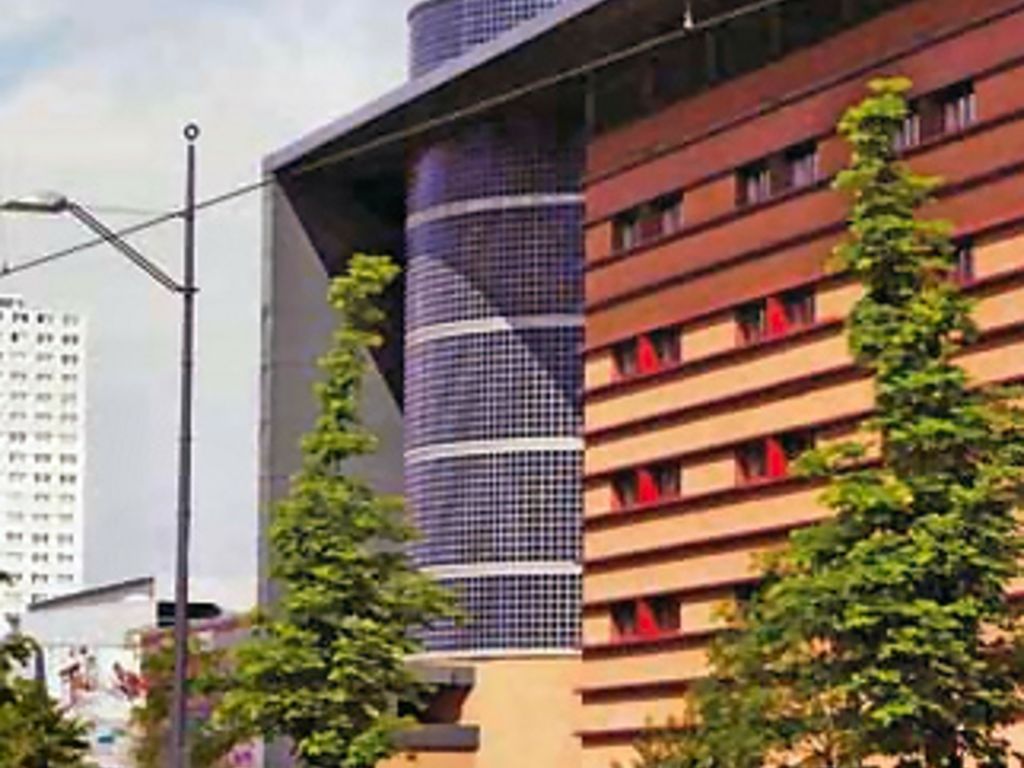 TRYP by Wyndham Halle