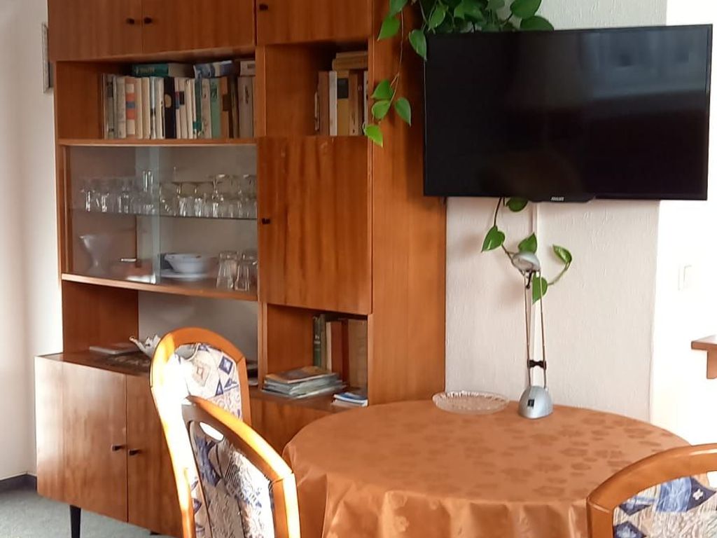 Essbereich im offenen Wohnzimmer