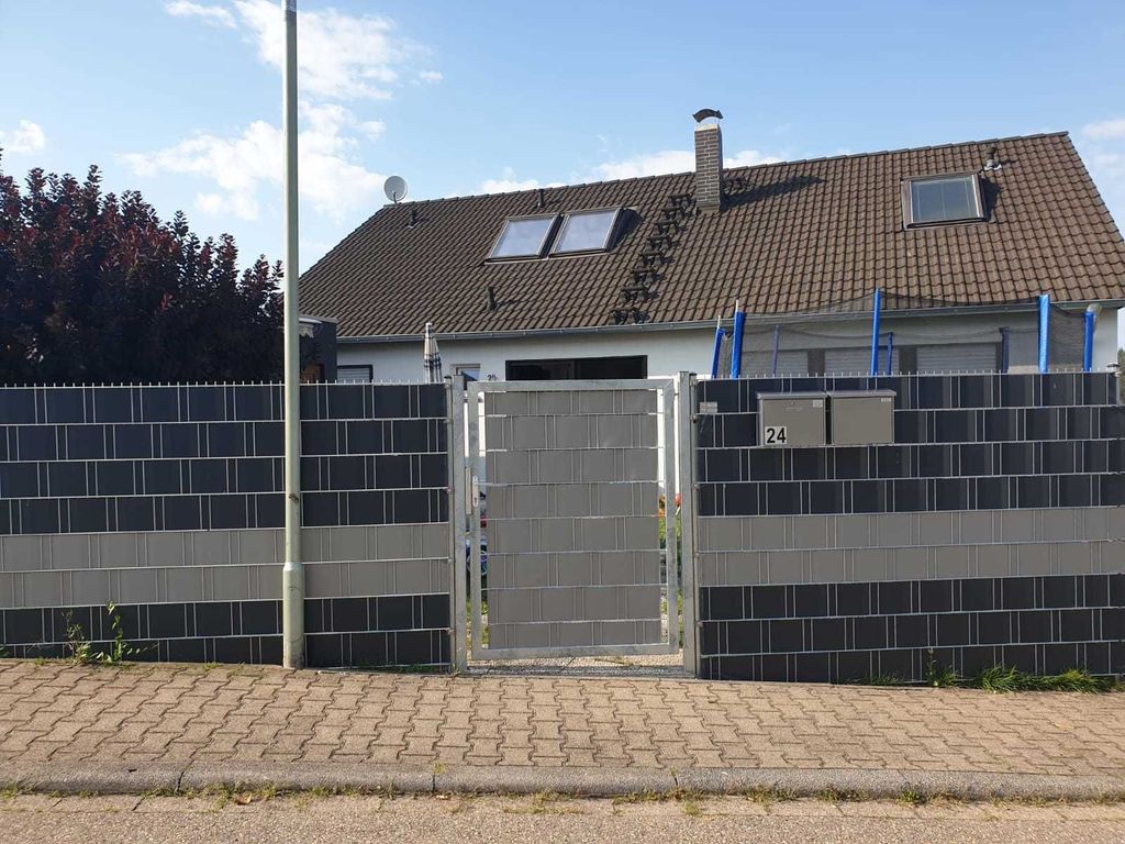 Straßenansicht