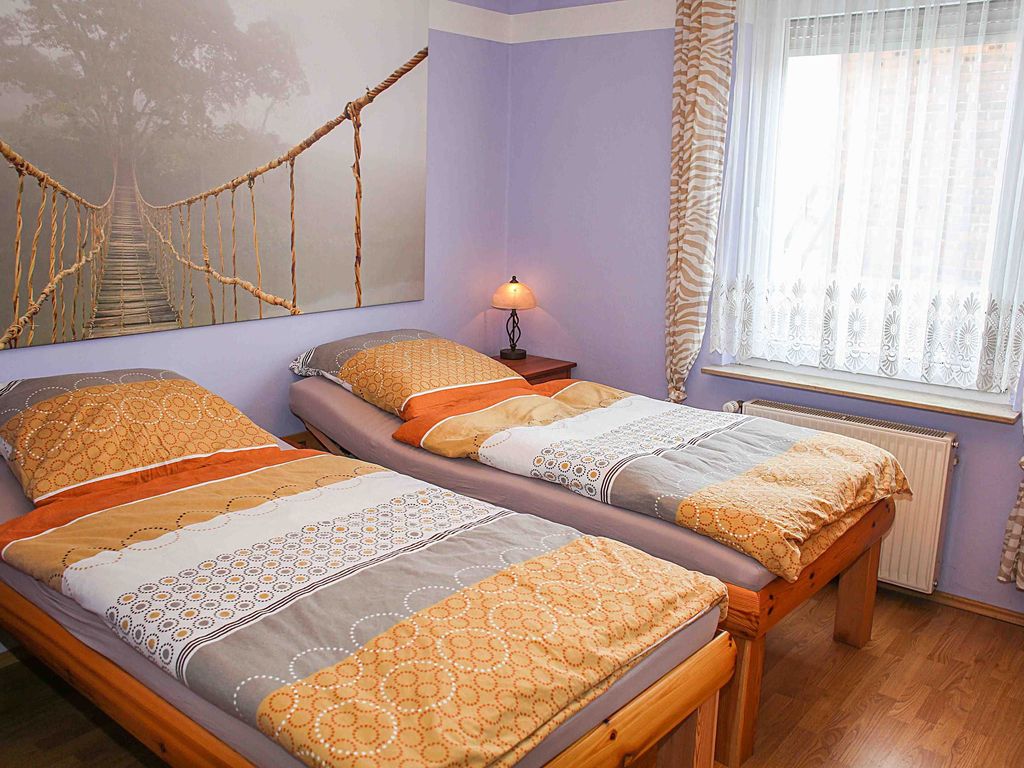 Schlafzimmer mit Doppelbett