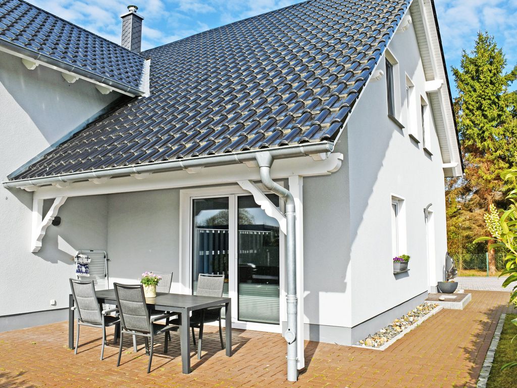 Ferienwohnung Sellin mit Terrasse am Seepark