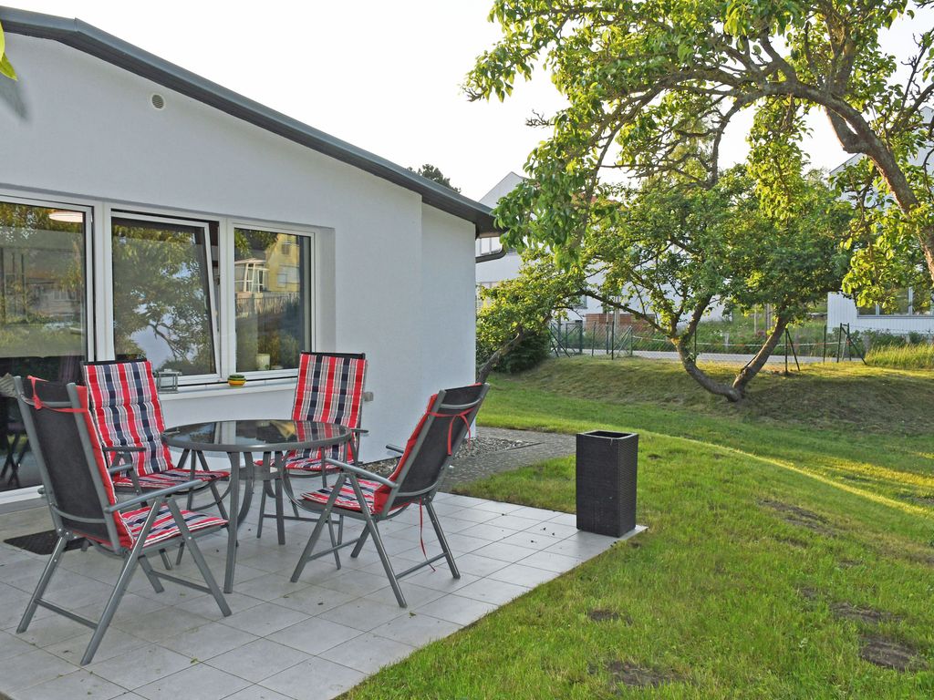 Ferienbungalow mit großem Garten im Ostseebad Göhren
