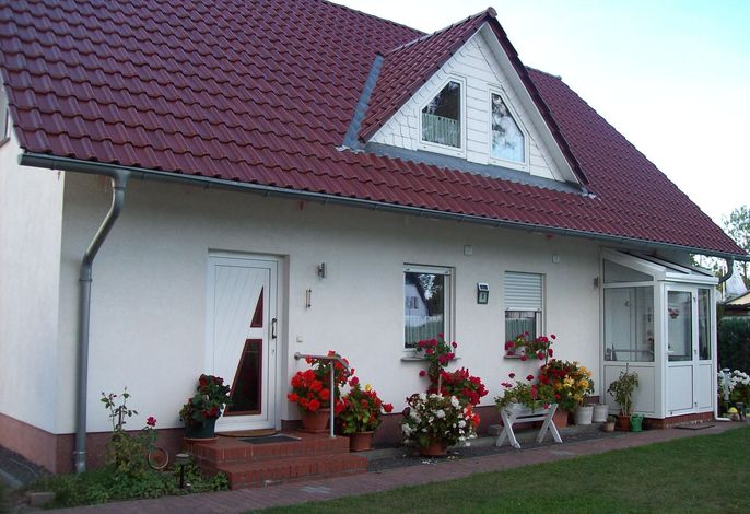 Doppelhaushälfte (Rechts)