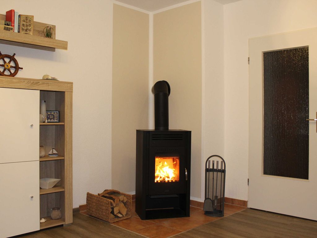 Wohnzimmer mit Kamin
