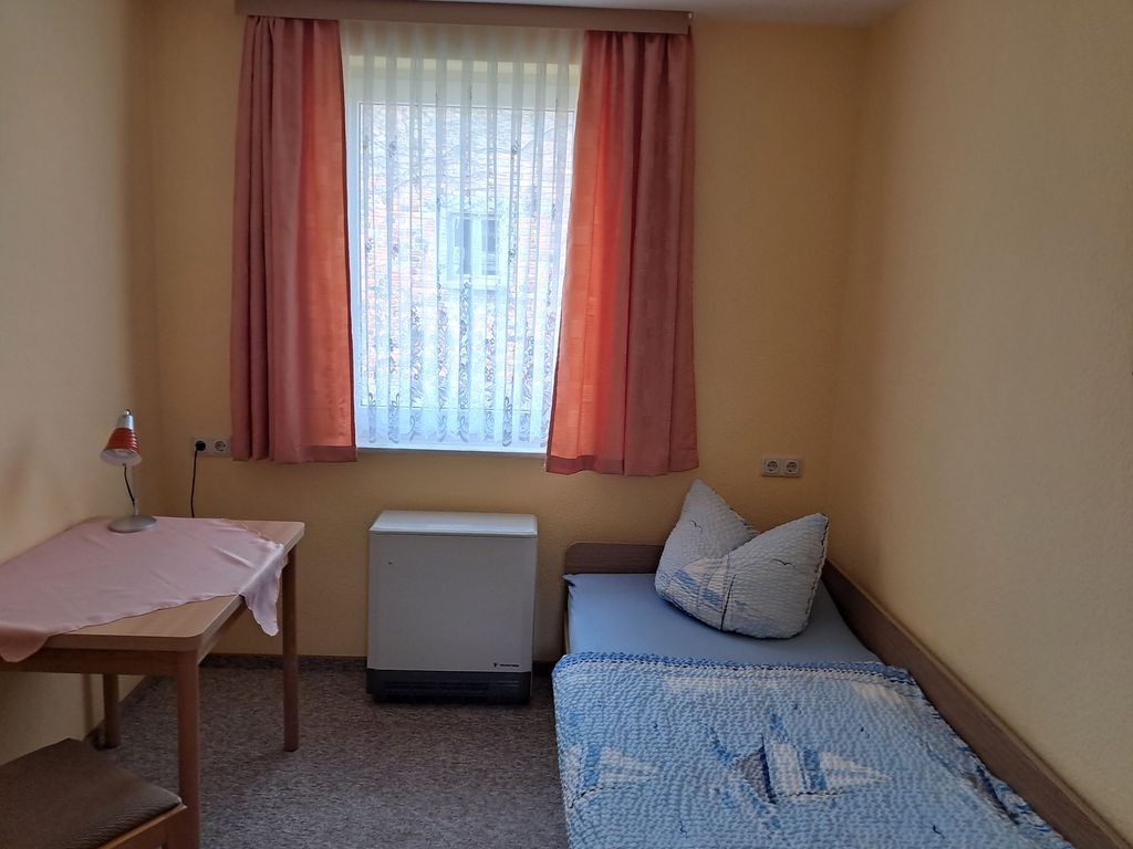 2. Schlafzimmer