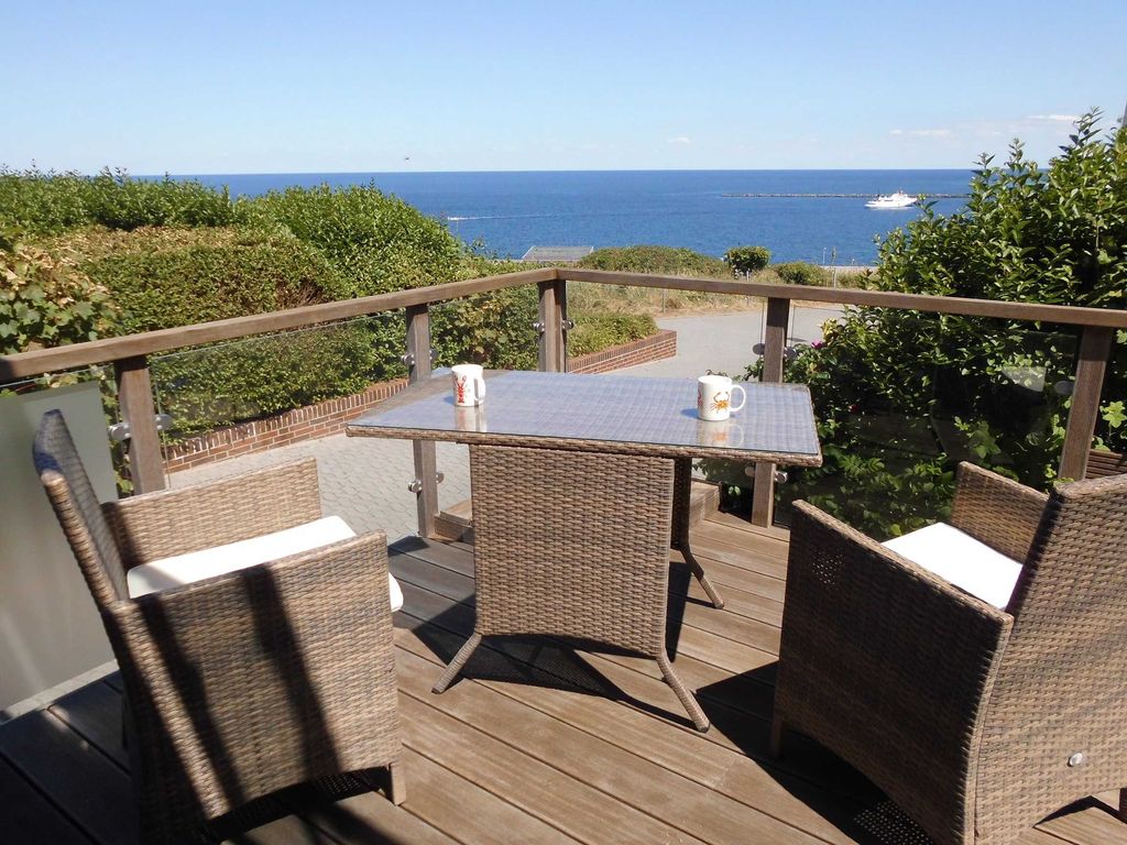 Terrasse Blick aufs Meer