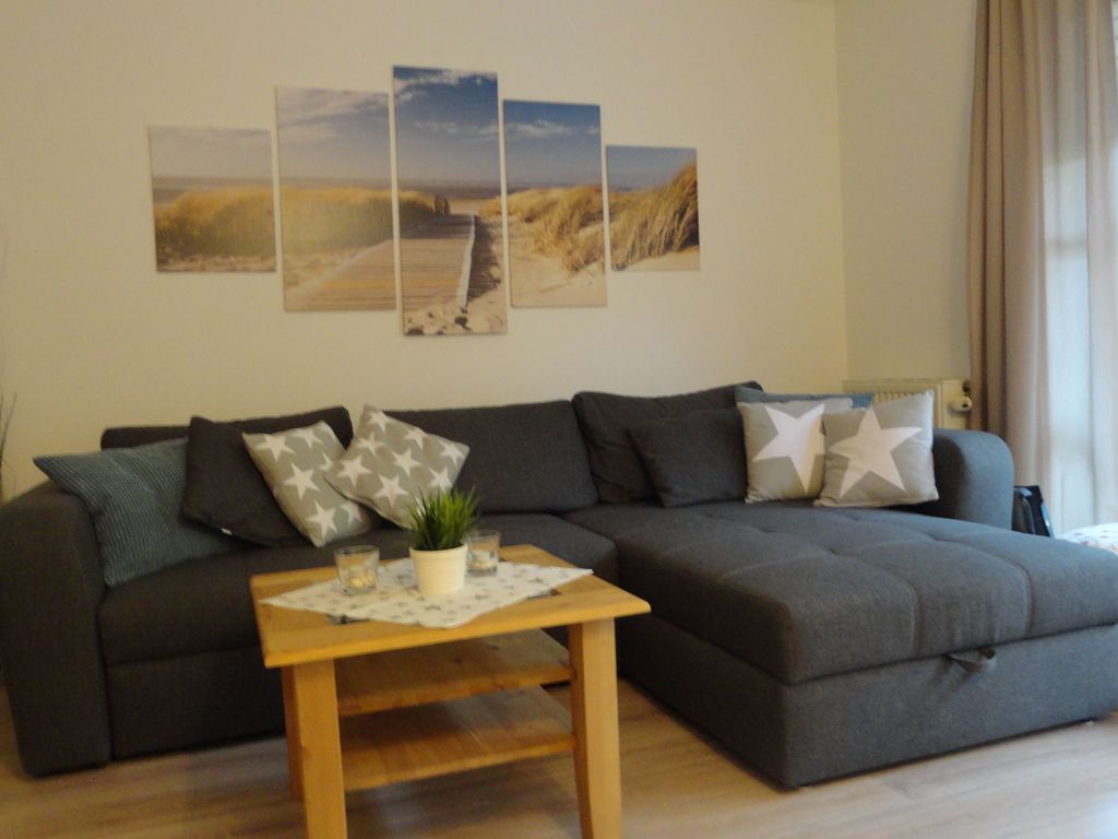 Wohnzimmer mit Schlafcouch