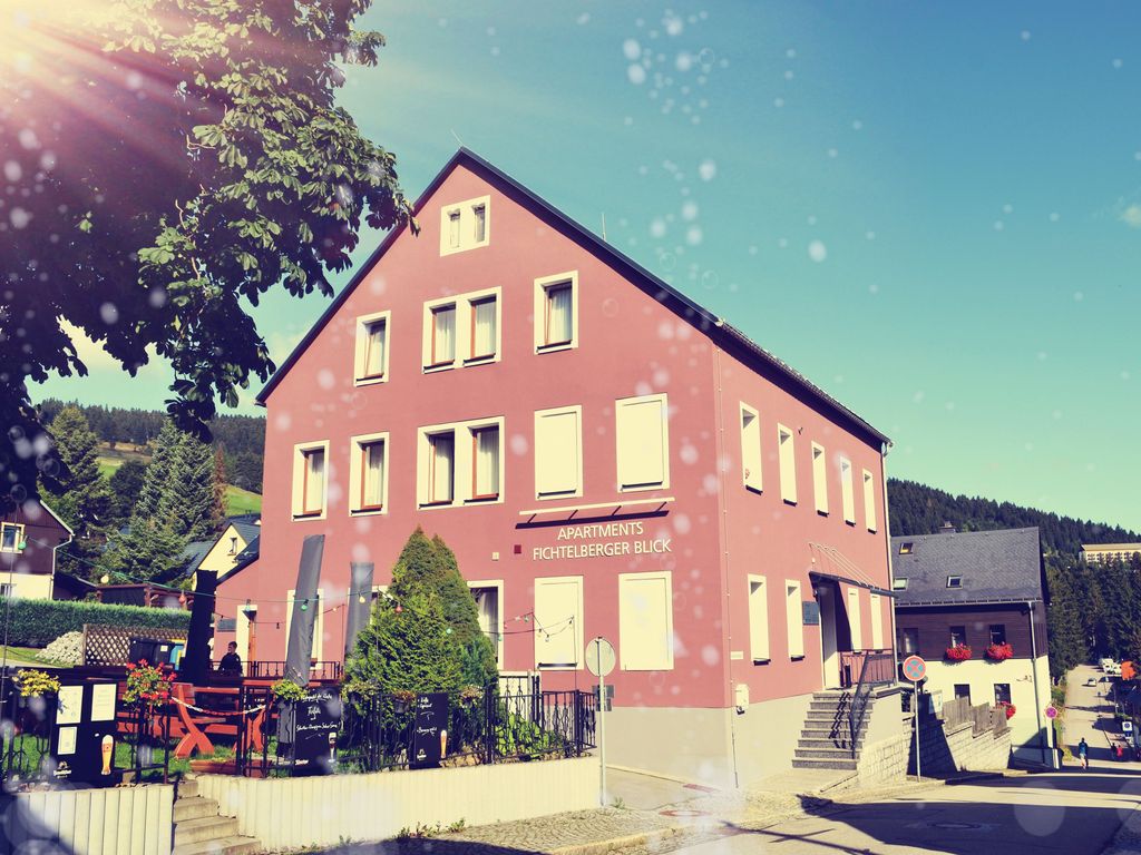Haus Richtung Gartenblick