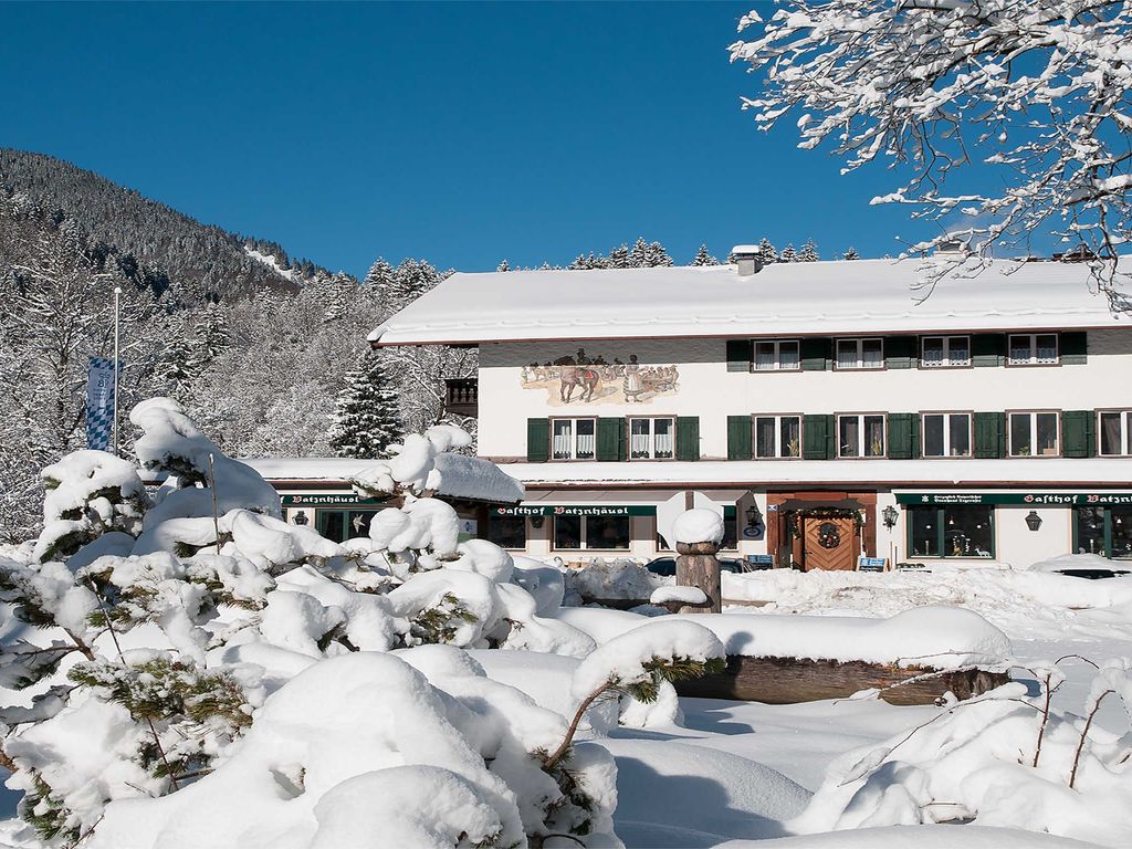 Gasthof Batznhäusl in Kreuth am Tegernsee im Wintermärchenland