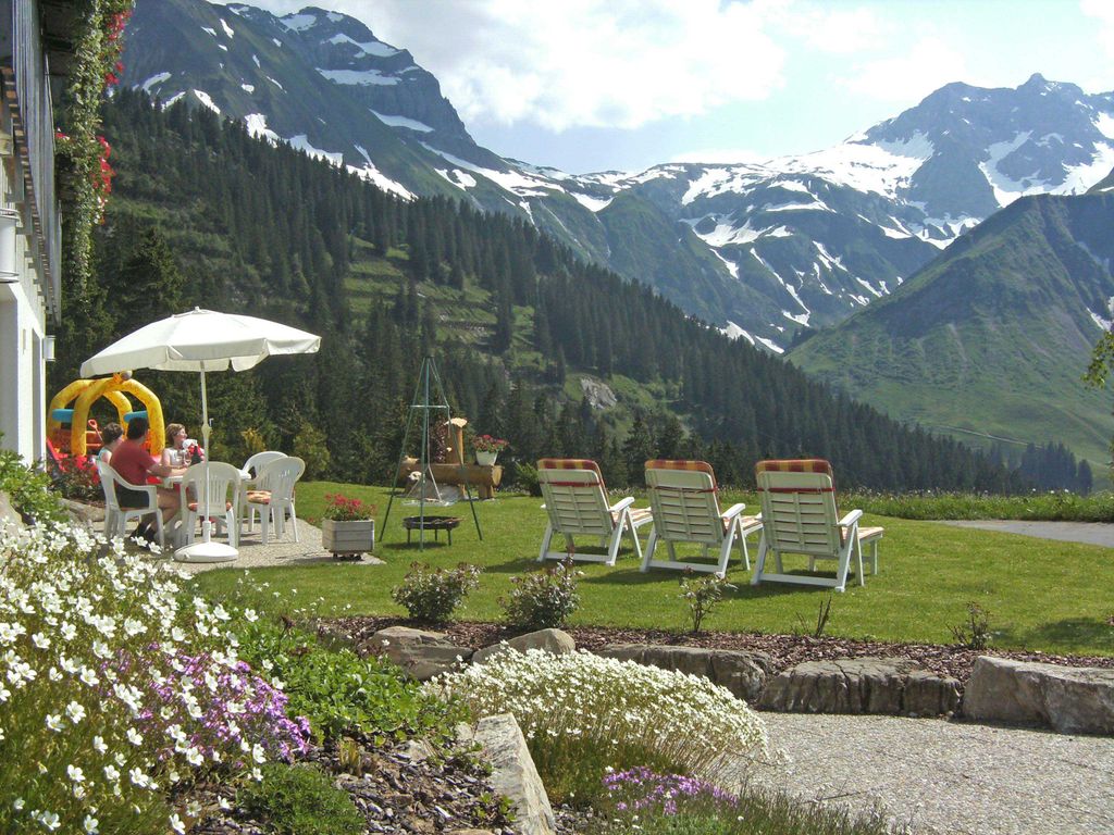 Unser Garten mit Ausblick