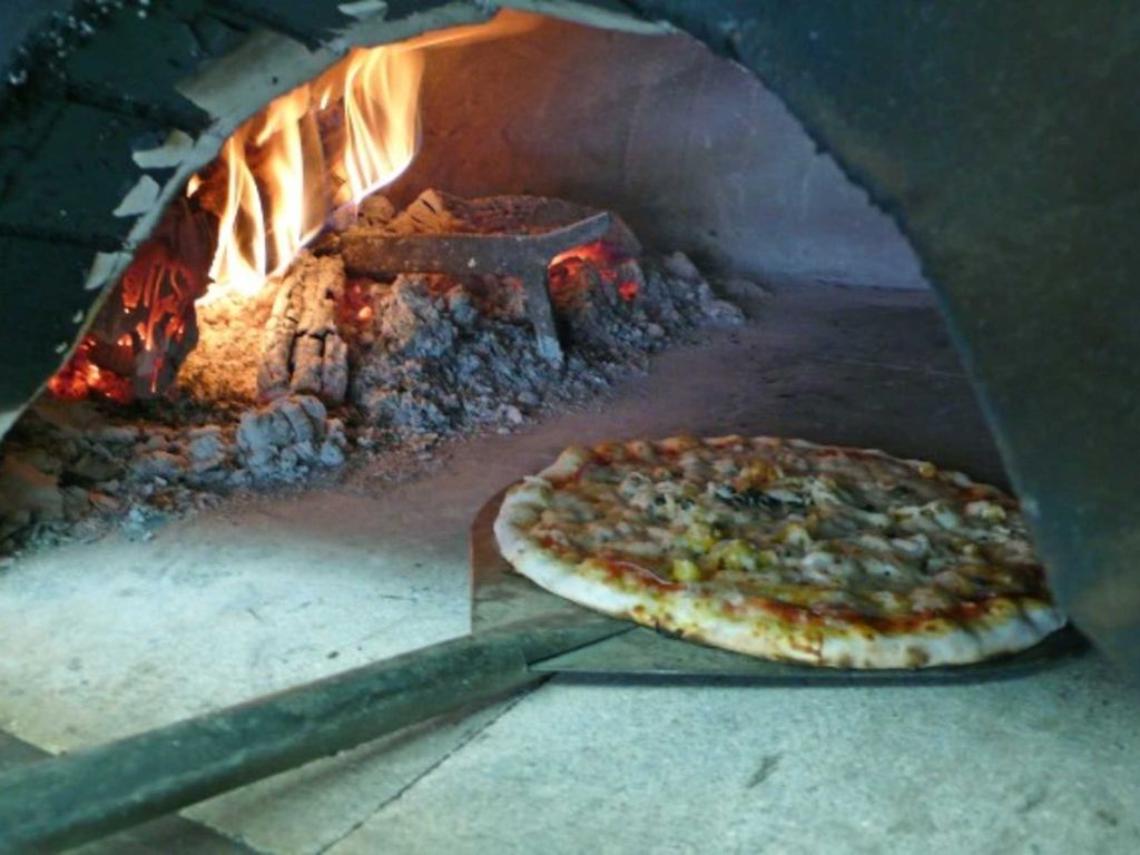 Unser Pizzaofen!