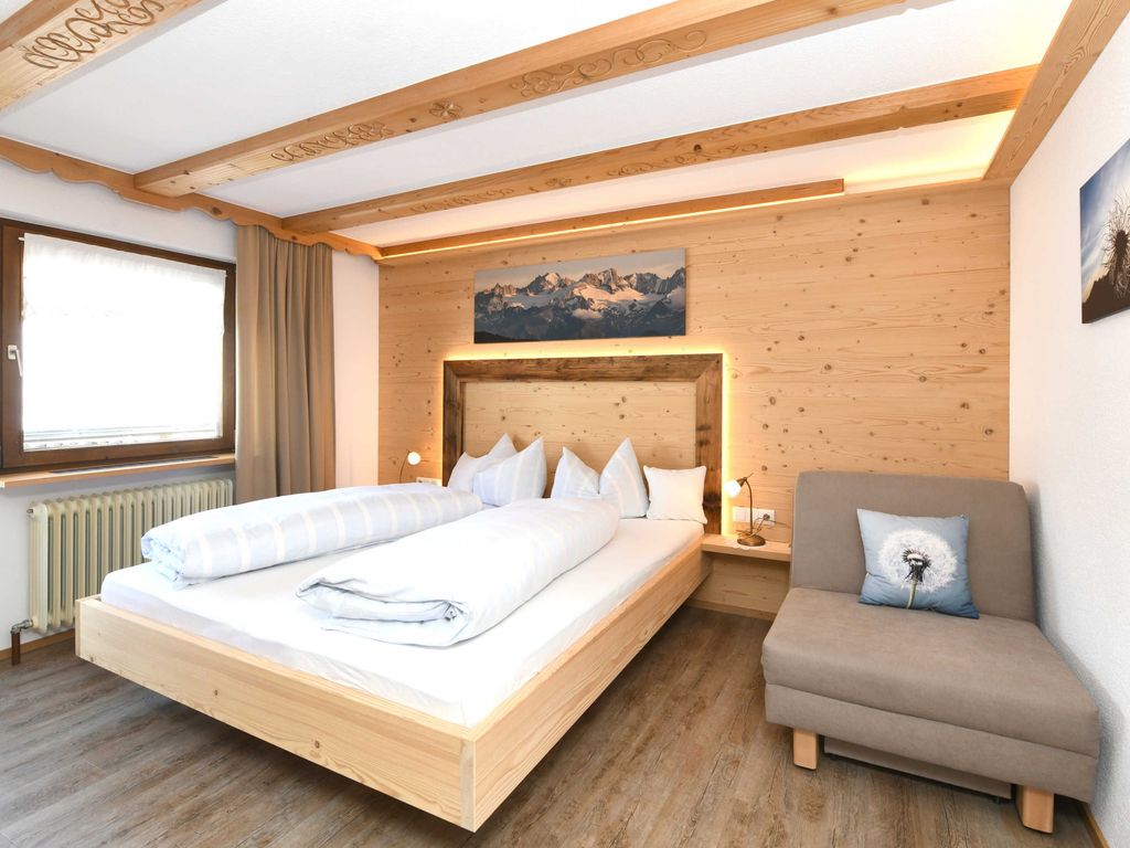 Doppelzimmer mit Dusche/WC und Balkon