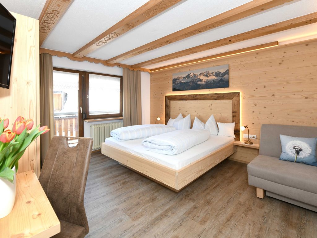 Doppelzimmer mit Dusche/WC und Balkon