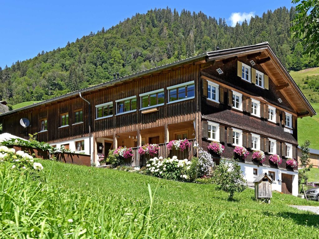 Unser Haus im Sommer