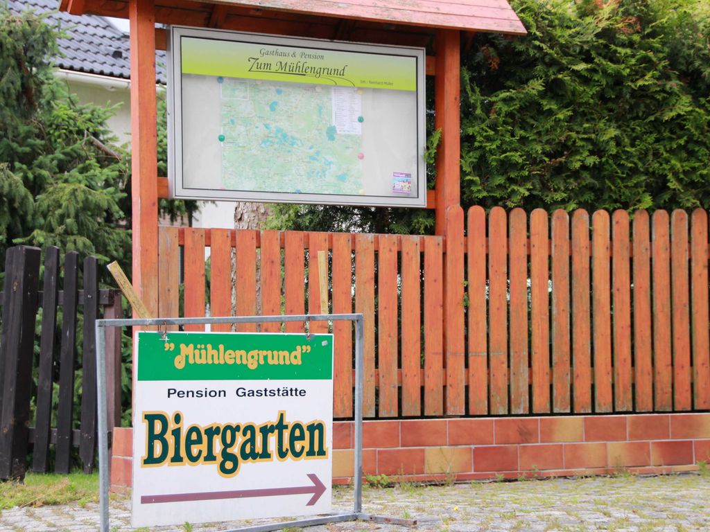 Wegweiser zum Biergarten