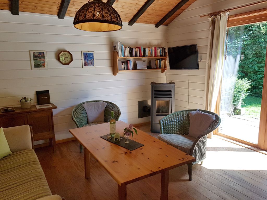Herzlich Willkommen im gemütlichen Blockhaus auf historischem Dreiseithof