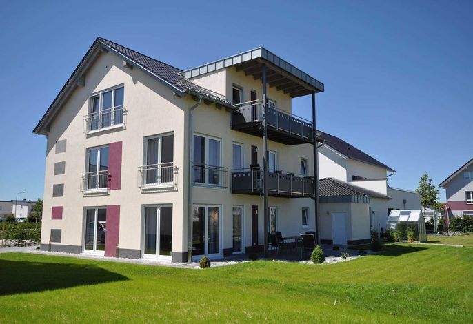 Ambiente Apartmentwohnung mit Terrasse