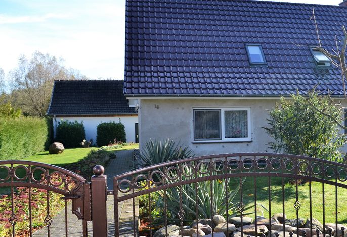 Ferienhaus mitten in der Natur, separater Eingang, Garten – Foto 2