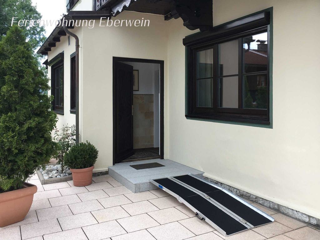 Ferienwohnung Eberwein - Mobile Rampe für barrierefreien Zugang