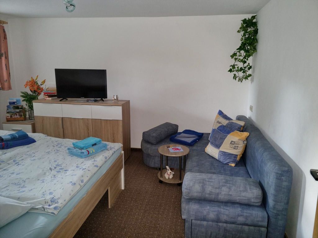Schlafzimmer mit Doppelbett