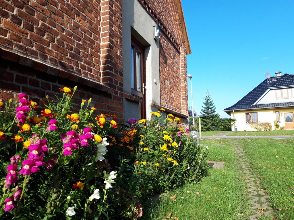 Landhaushälfte mit Fewo
