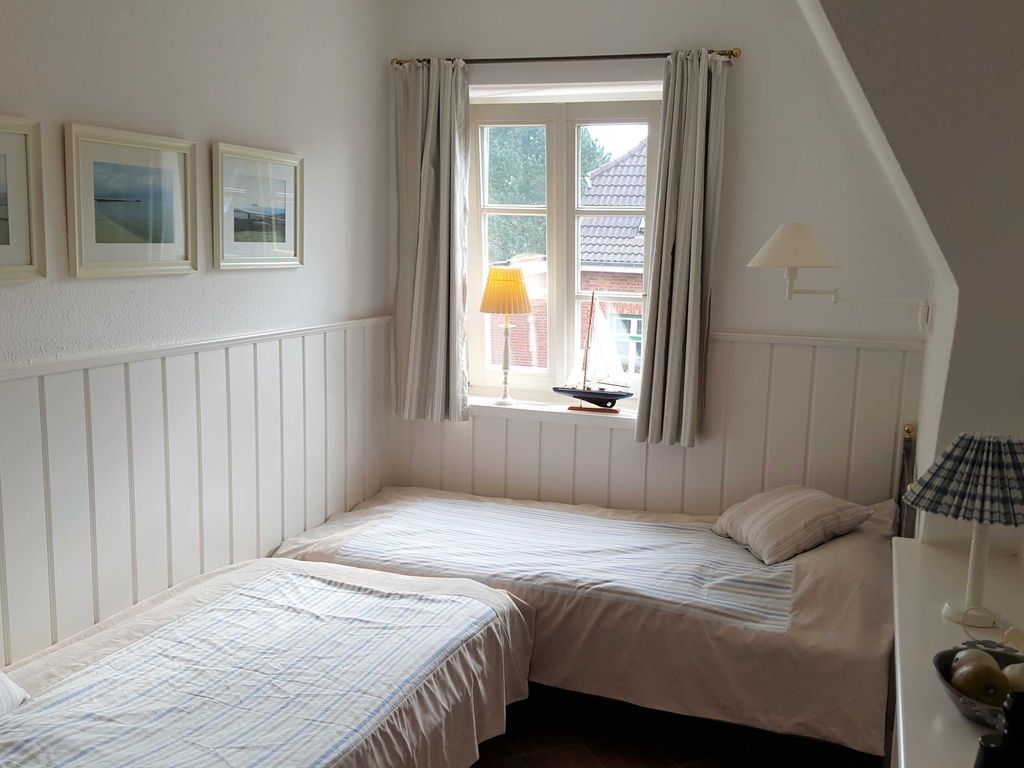 Schlafzimmer mit 2 Einzelbetten 90x190