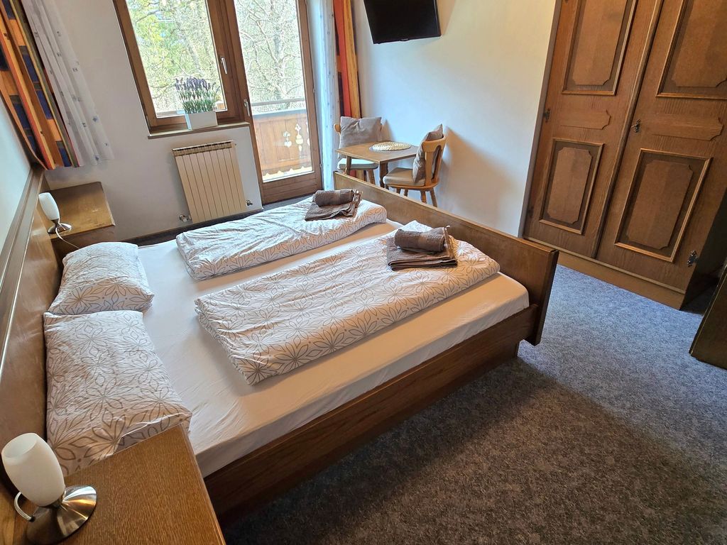 Doppelzimmer mit Dusche und WC
