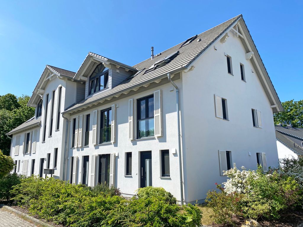 seitlicher Blick zu Haus Windrose