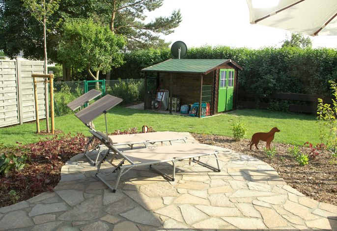 400qm Alleingrundstück. Gepflegter Garten. Voll umzäunt. Hundeauslaufsicher.
