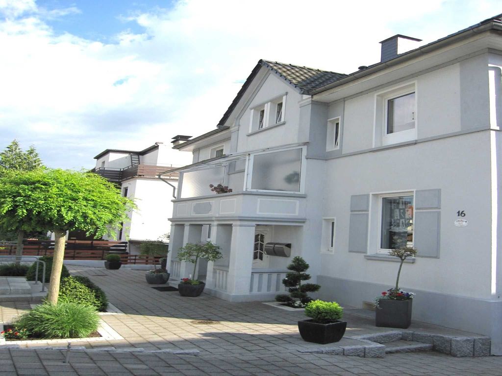 Seitenansicht Haus