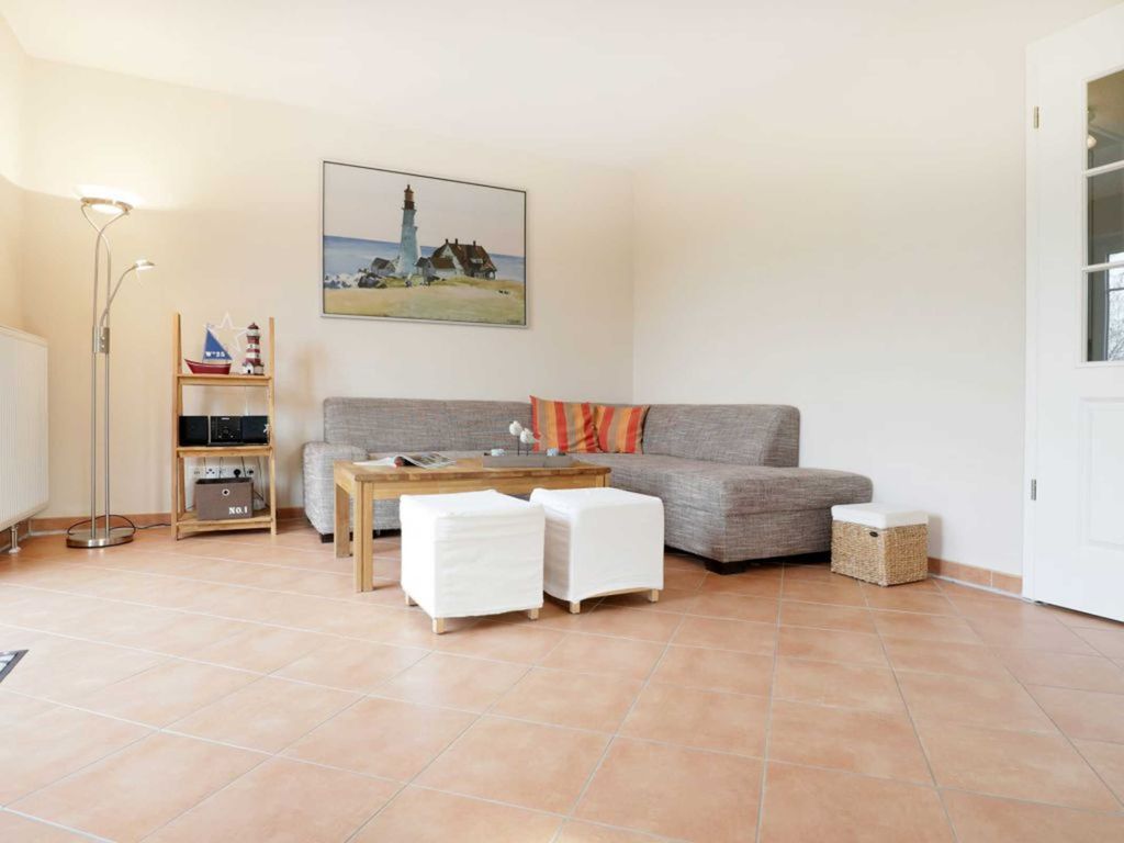 Schneckenhaus Ferienhaus - Blick auf das gemütliche Sofa