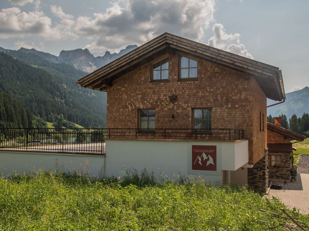 Außenansicht von Felixe´s Lodge