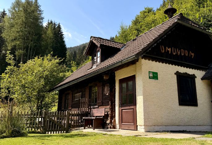 UMUNDUM Hütte