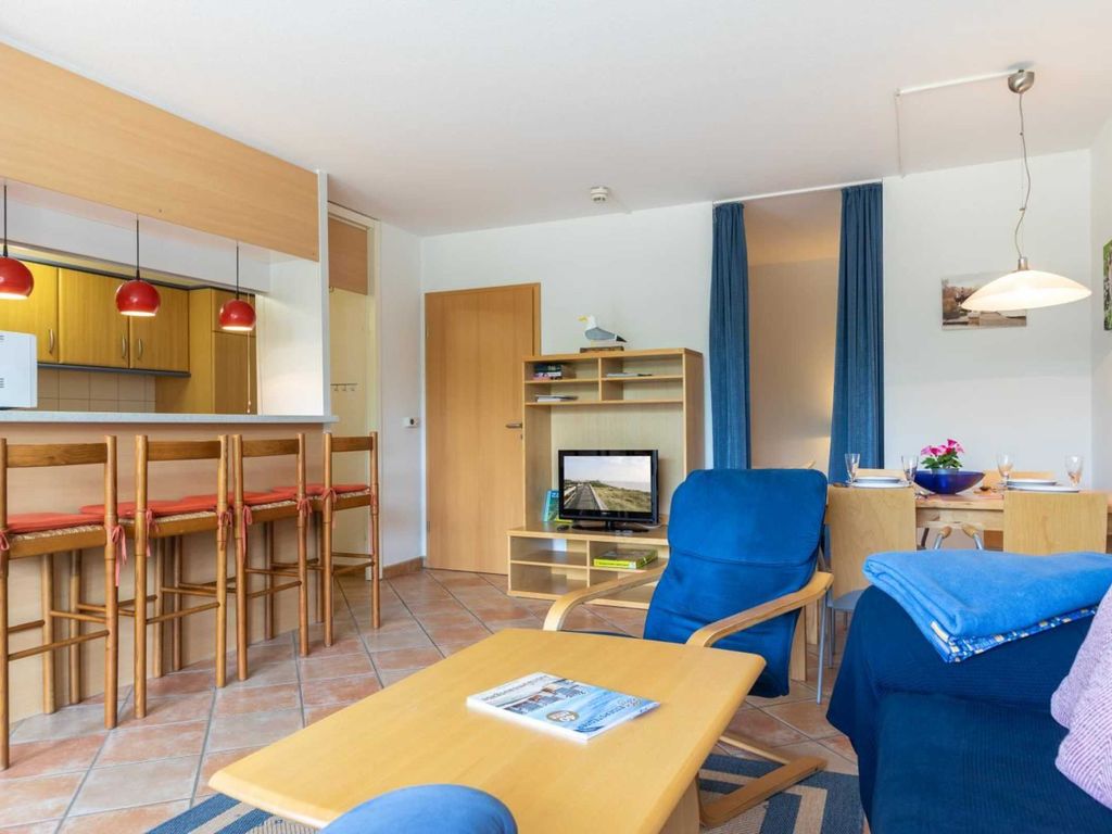 Wohnzimmer, 1. Schlafzimmer und Küche