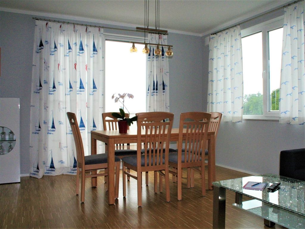 Wohn- und Esszimmer