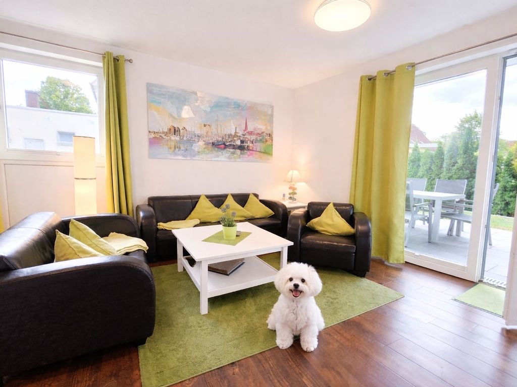 Wohnzimmer mit Hund