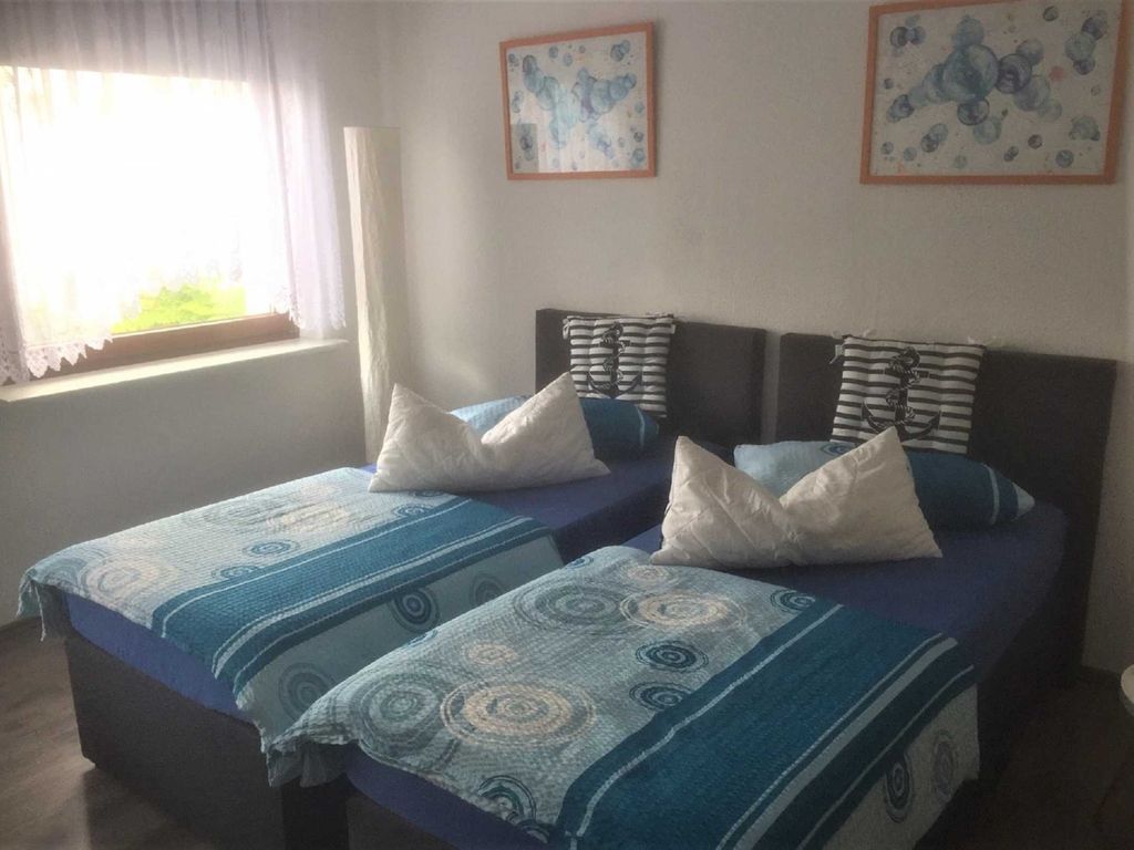 Zusammenstellbare Betten im Schlafzimmer 1