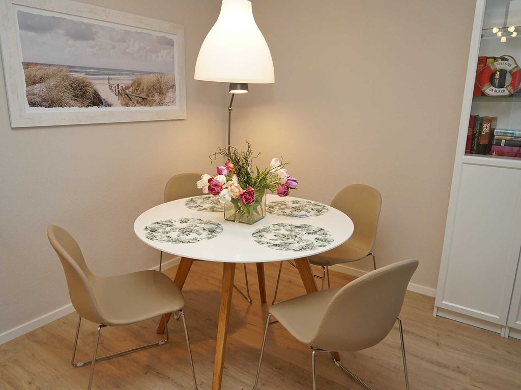 Esstisch im Wohnzimmer