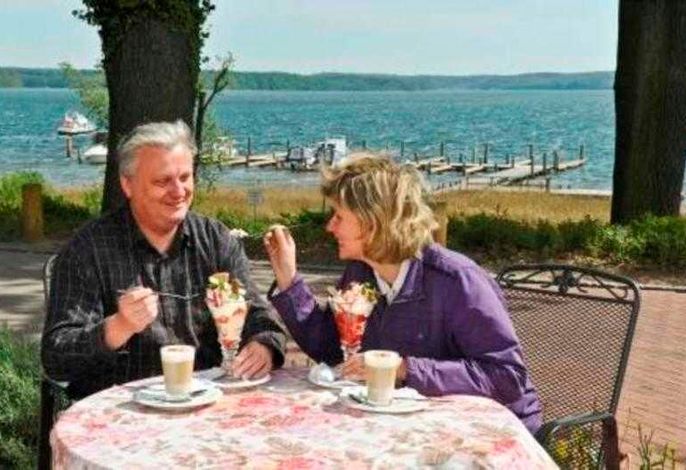 Terrasse mit Seeblick