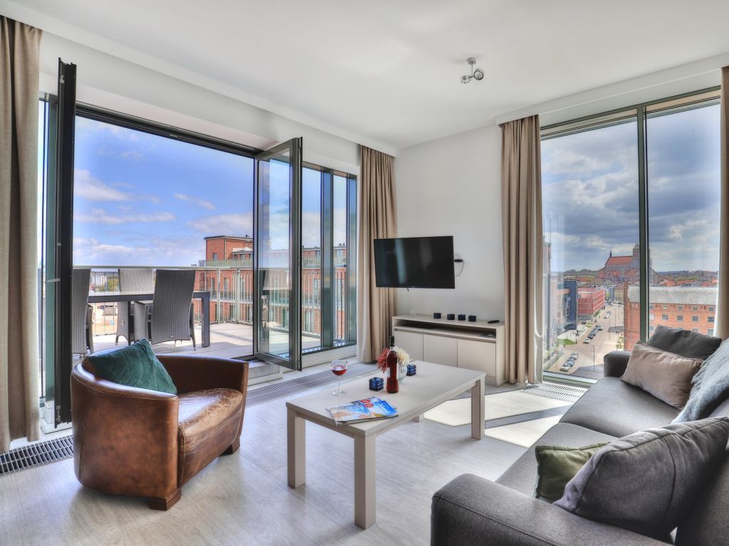 Ohlerich Speicher App. 43 - Blick auf den Wohnbereich und die Dachterrasse