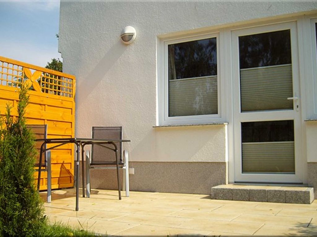 Terrasse vor Ihrer Sonja
