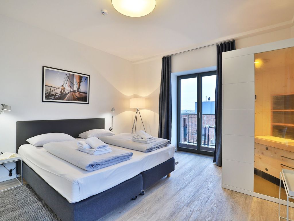 Ohlerich Speicher App. 28 - Blick in das Schlafzimmer mit Infrarotsauna